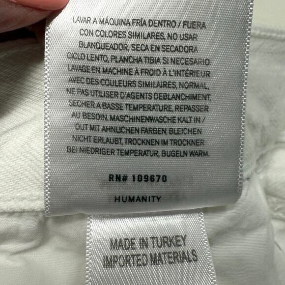 Citizens of Humanity | Marlow Distressed Denim Shorts | White | Size 29 - Picture 14 of 16